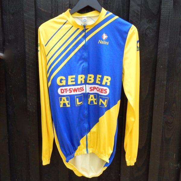 vintage and retro cycling jerseys